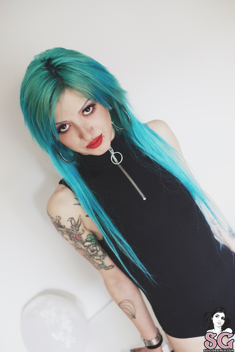 beckyy-aquamarine-03.jpg