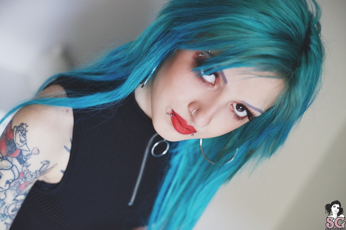 beckyy-aquamarine-05.jpg