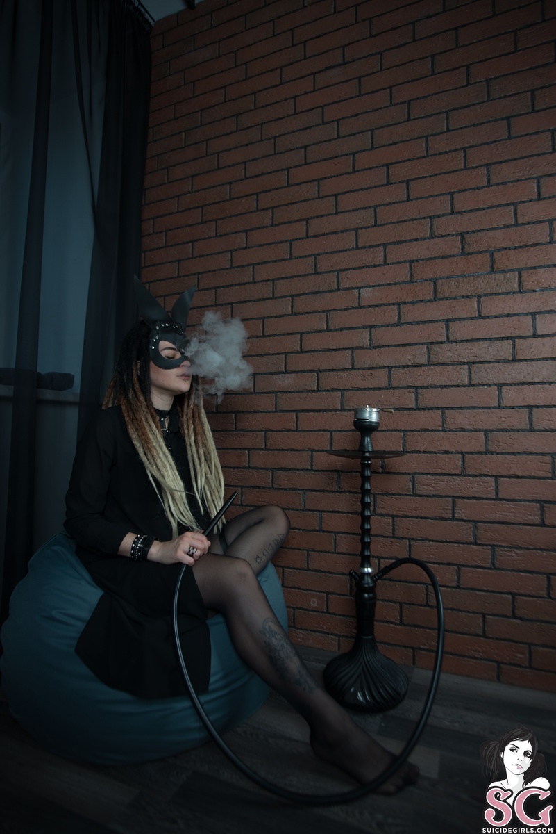 wilgelm-hookahrabbit-03.jpg