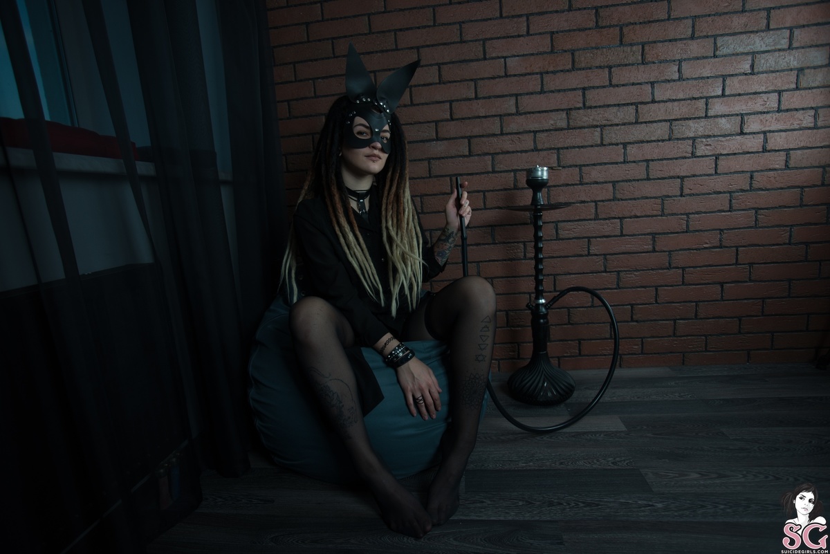 wilgelm-hookahrabbit-07.jpg