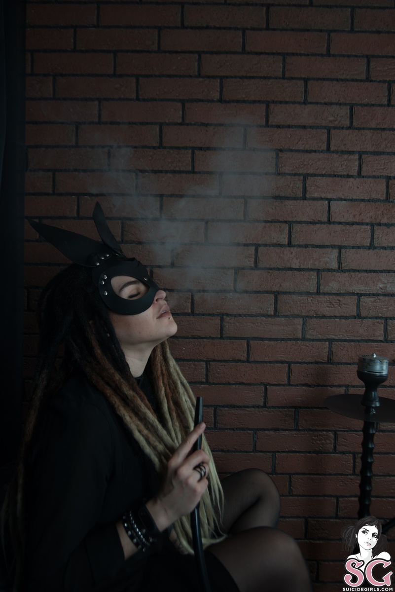 wilgelm-hookahrabbit-05.jpg