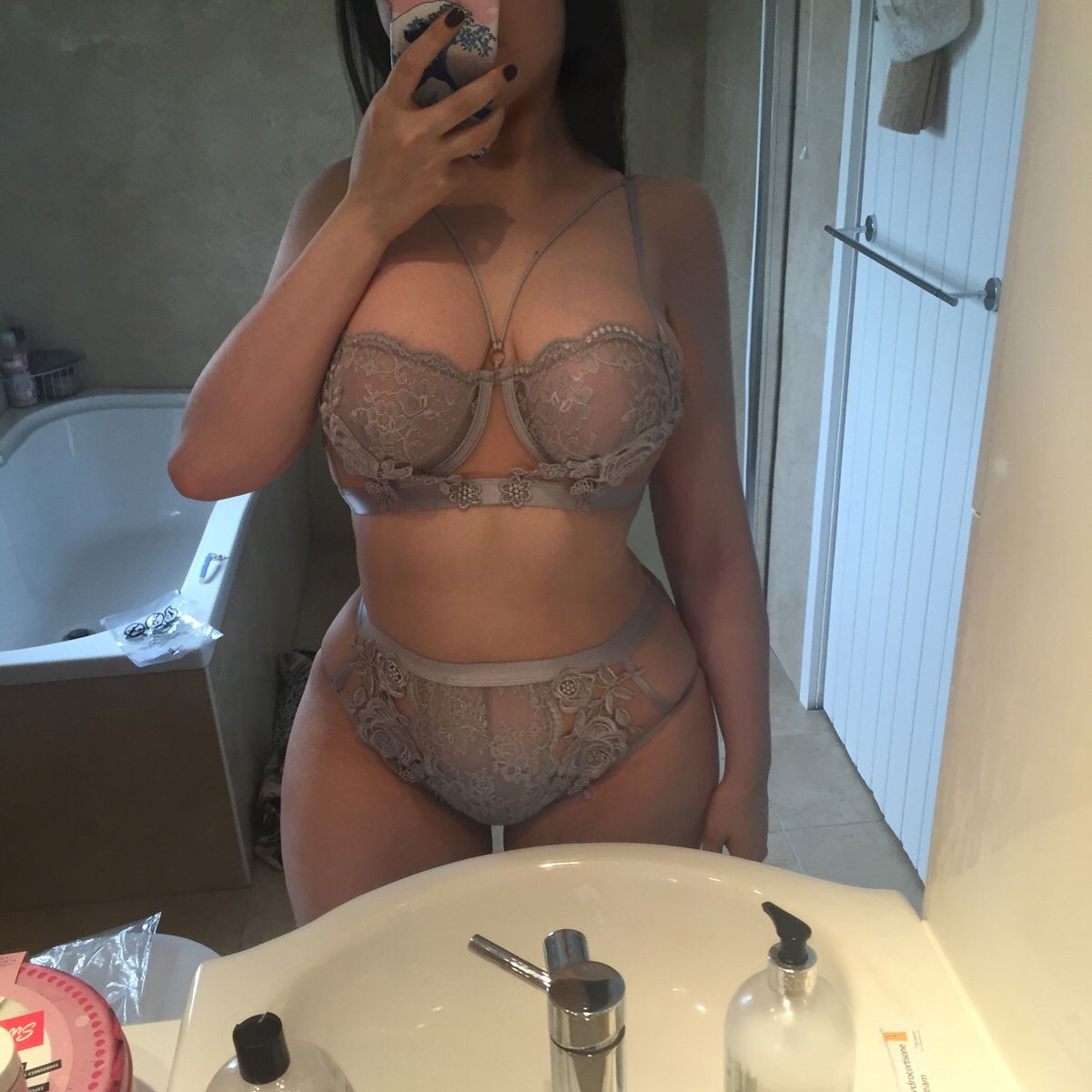 21ba835e014a13b8d284170defae10f9.jpg