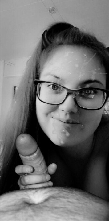 Cum on amateurs face