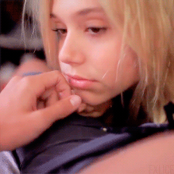 tumblr_nvp5yxe4pE1rfpbpno1_250.gif