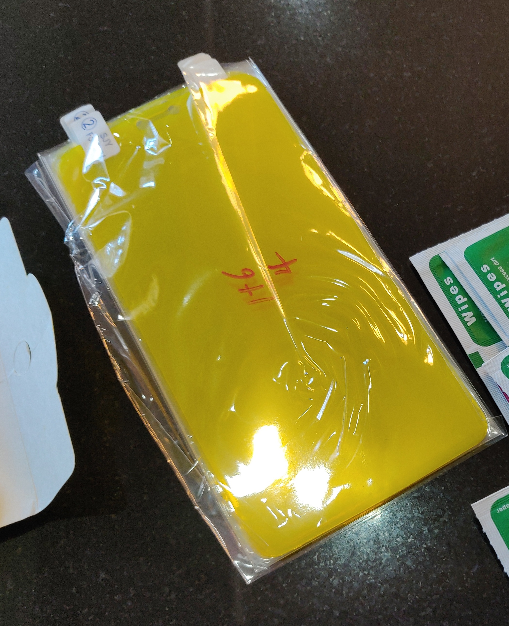 Hydrogel Screen Protector or Fake