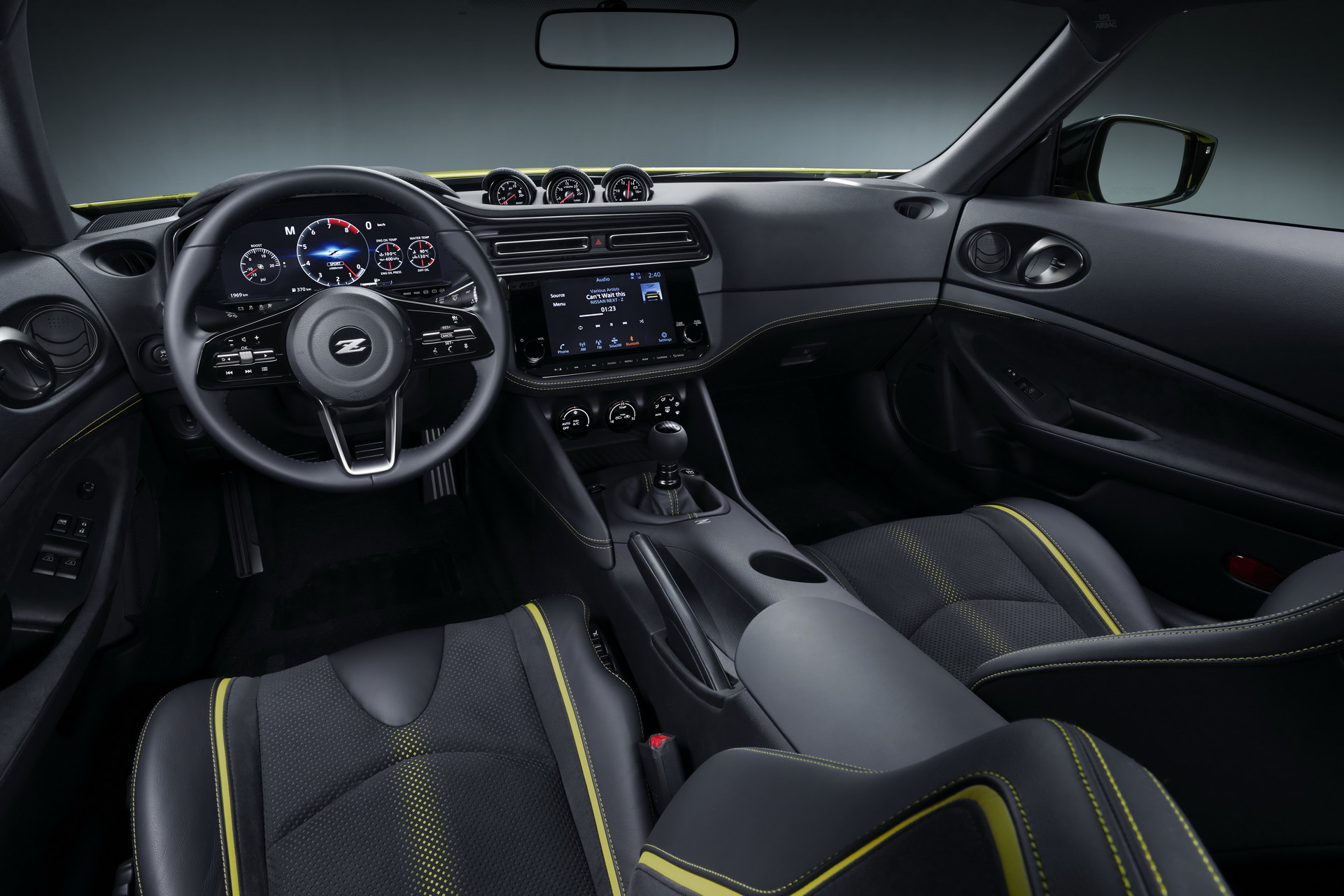 Nissan-Z-Proto-Concept-Historic-37.jpg