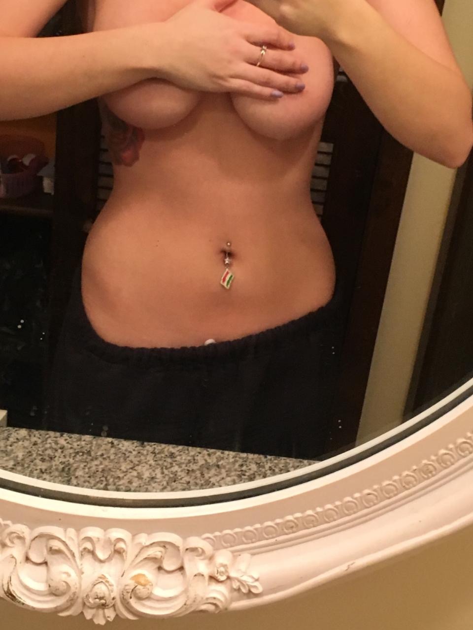 Olimpia boobs