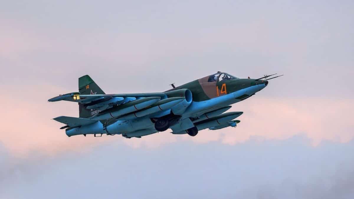 su-25-frogfoot-shturmovik-vvs-rossii-su-25-1050x670-1.jpg