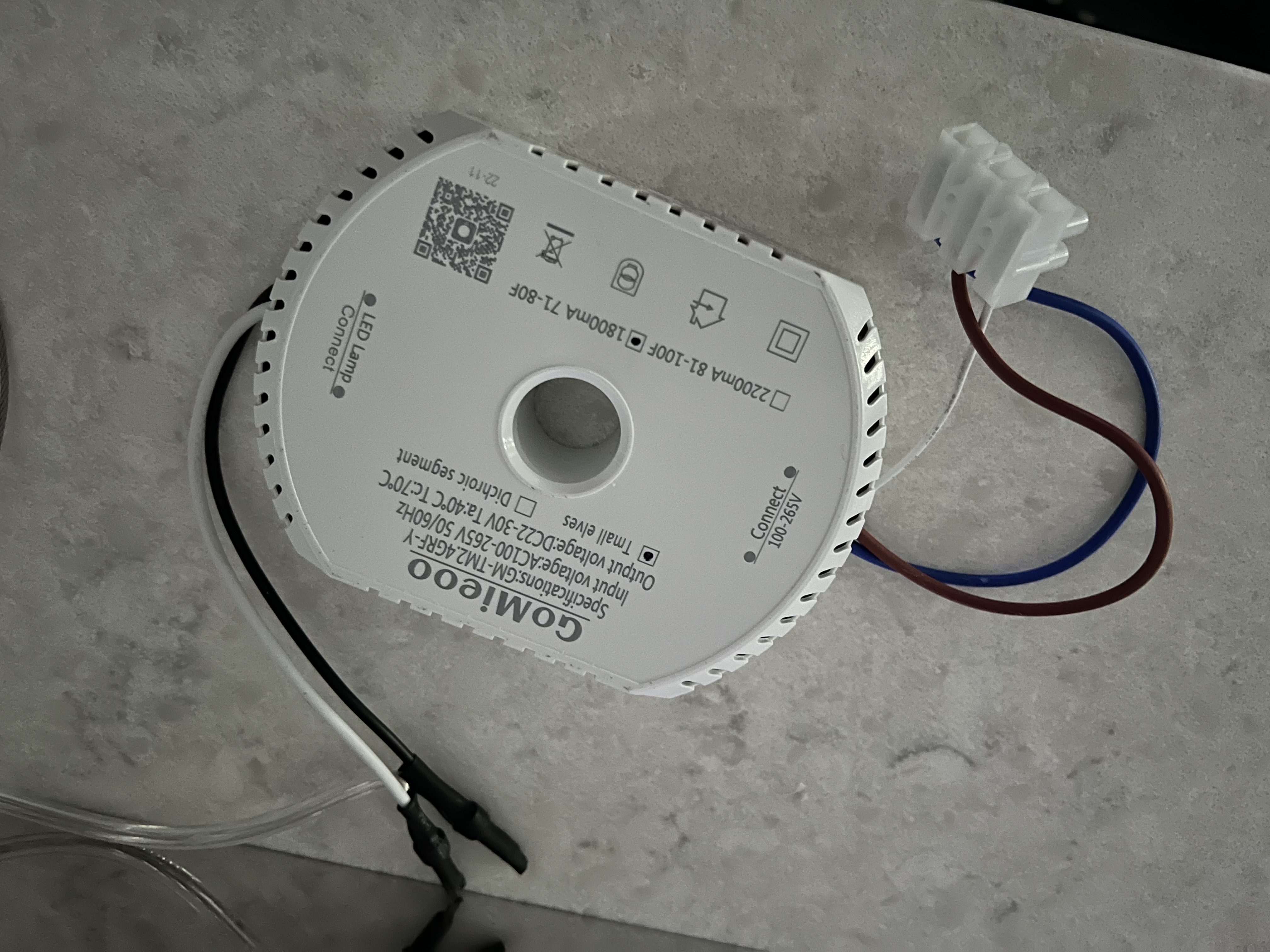 Stupid chandelier wiring unit
