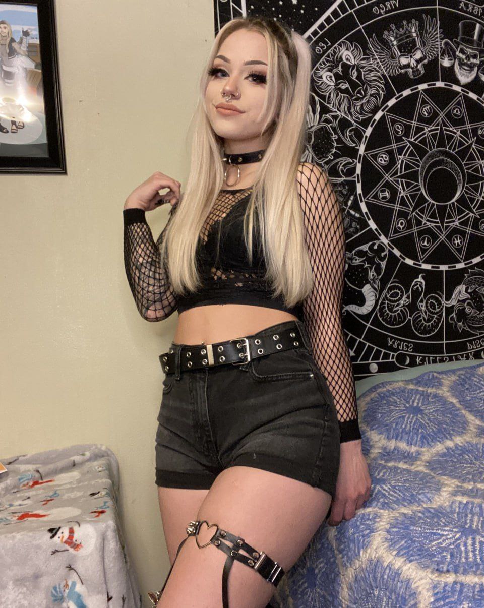 PATHTOPHOTOSgothicccc_2757.jpg