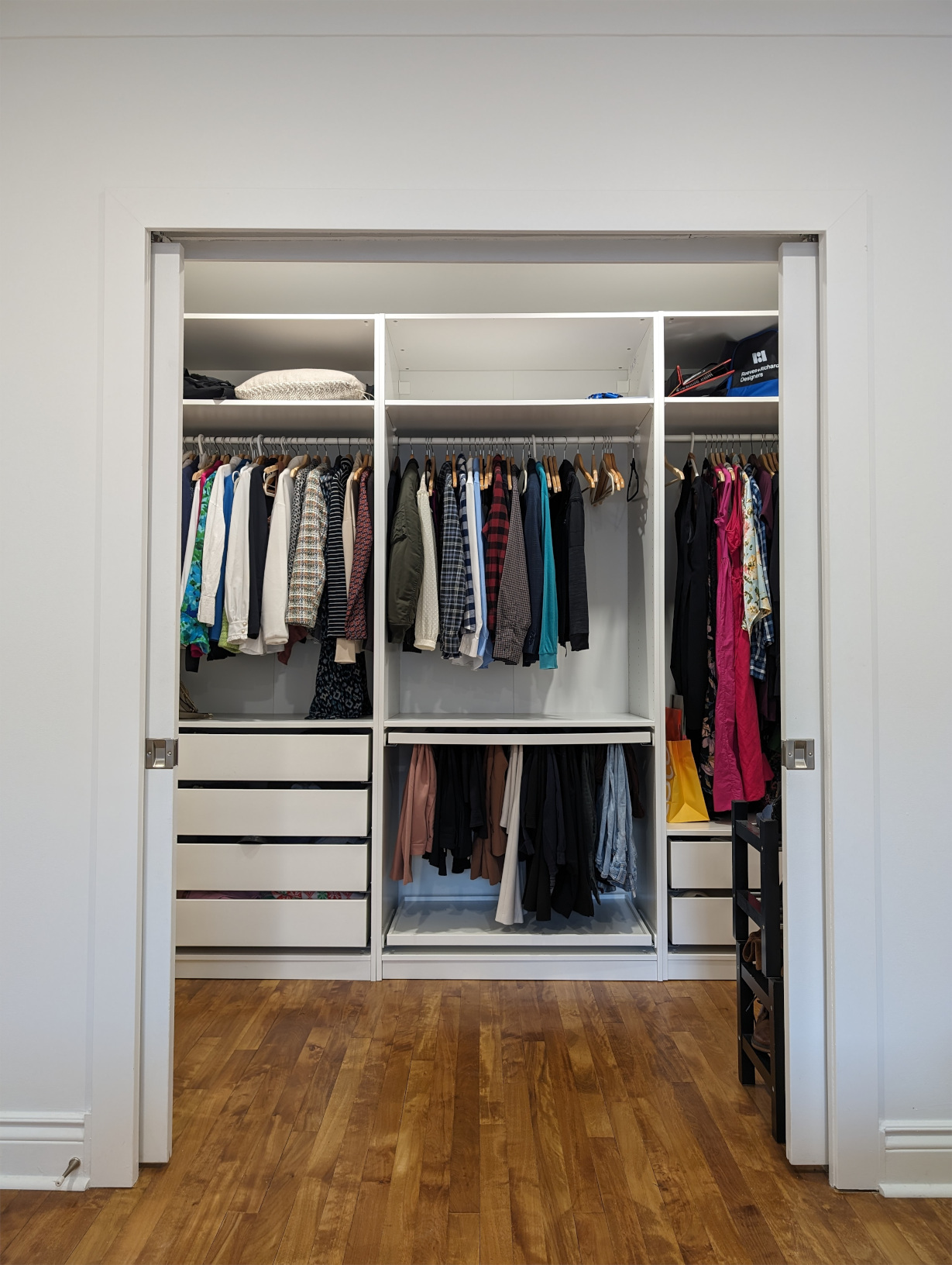 01_closet.jpg