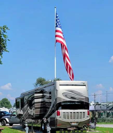 motorhome flag.jpg